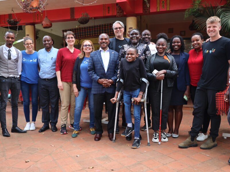 A grup photo of the participants after the training with Google Cover Image